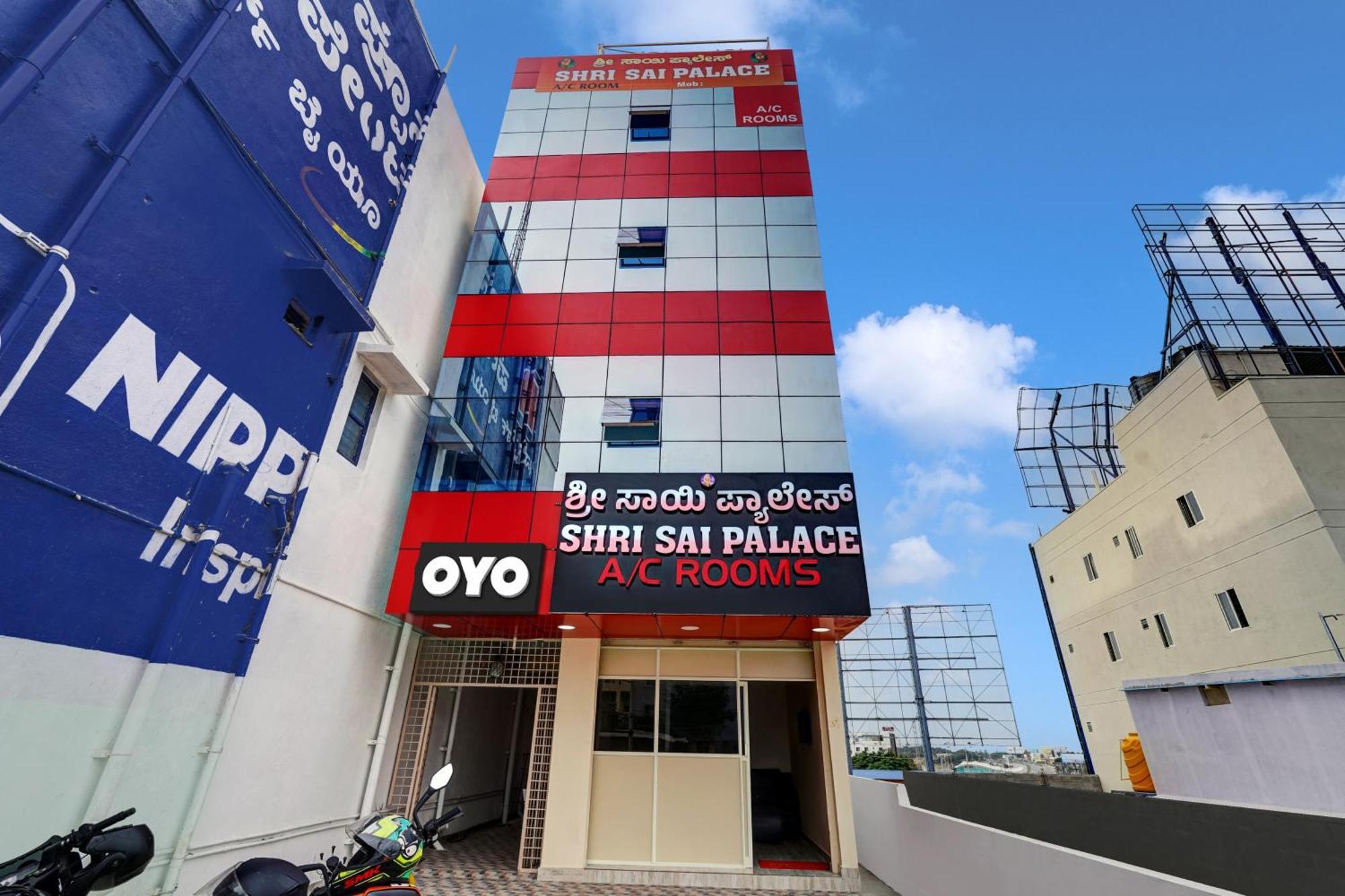Oyo Flagship Shri Sai Palace Kumbalgod Esterno foto